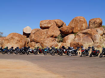 Australien-Motorradtour-DevilsMarbles