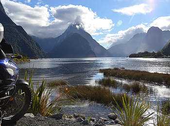 Neuseeland-Milford Sound-Motorrad